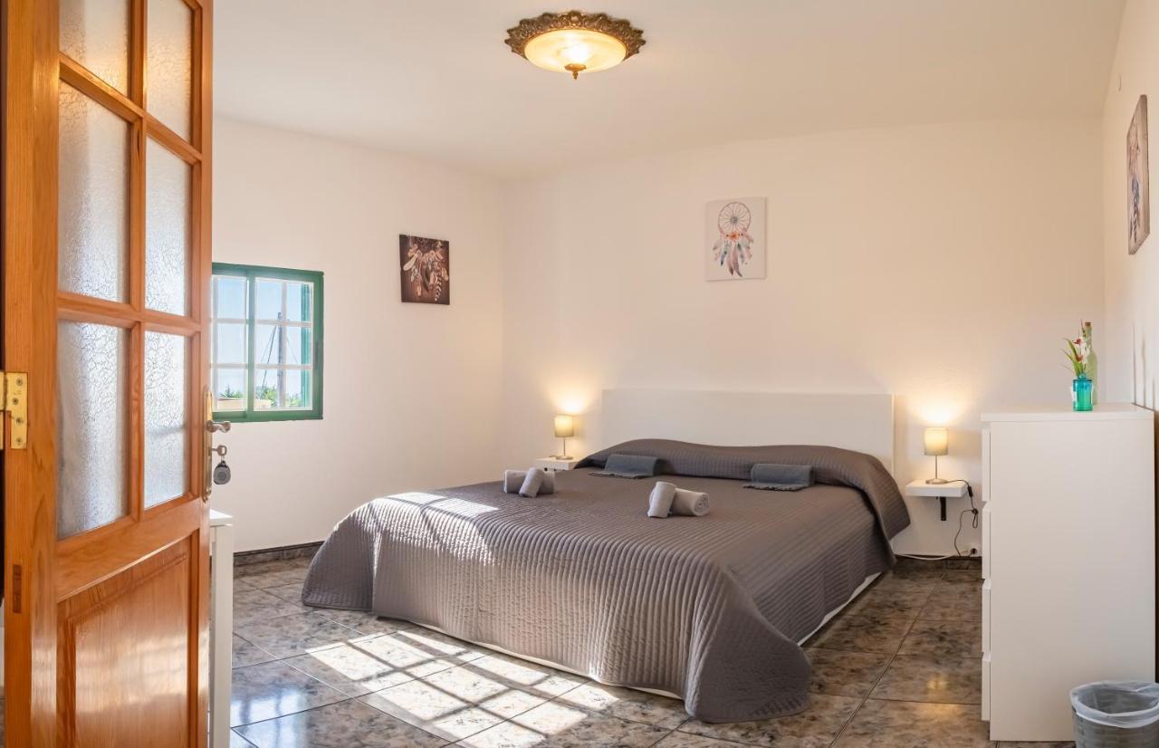 Vistalroque Bed & Breakfast Arona  Bagian luar foto