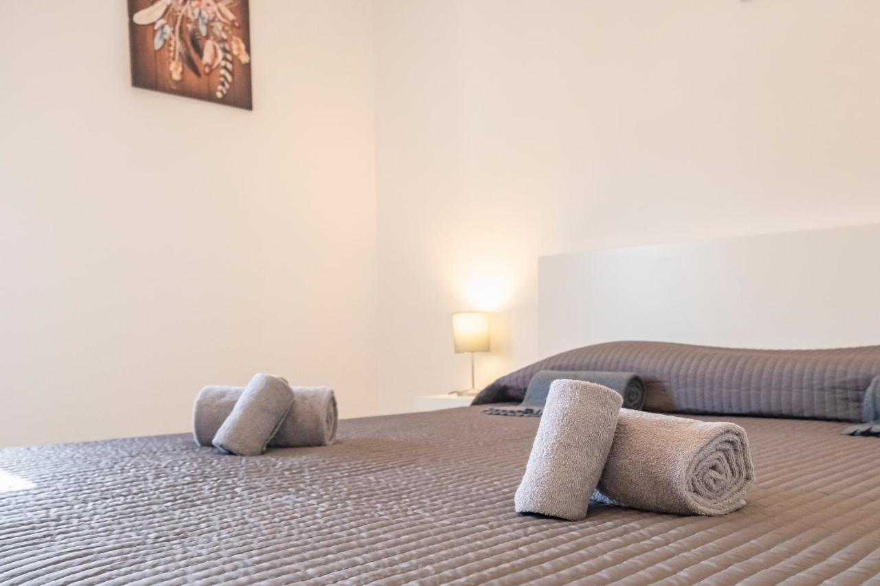 Vistalroque Bed & Breakfast Arona  Bagian luar foto