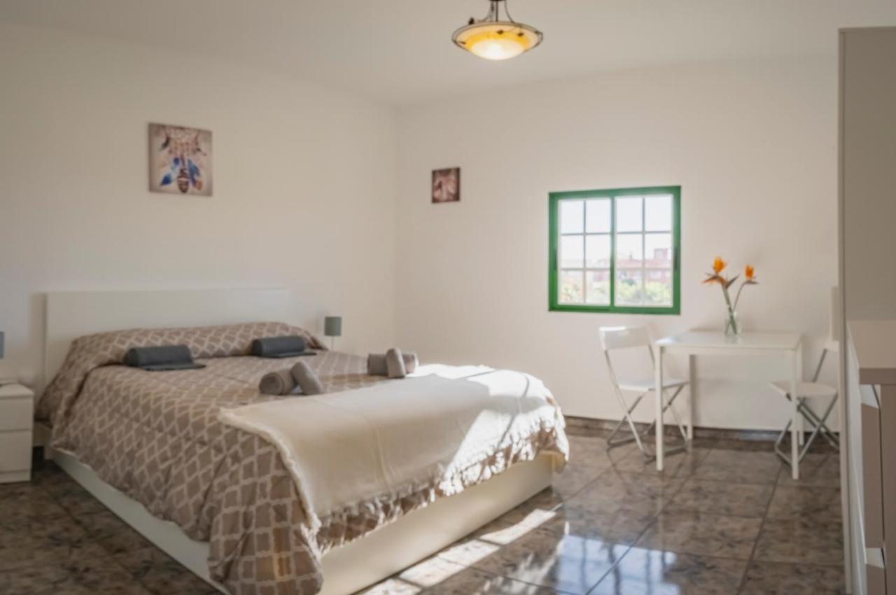 Vistalroque Bed & Breakfast Arona  Bagian luar foto