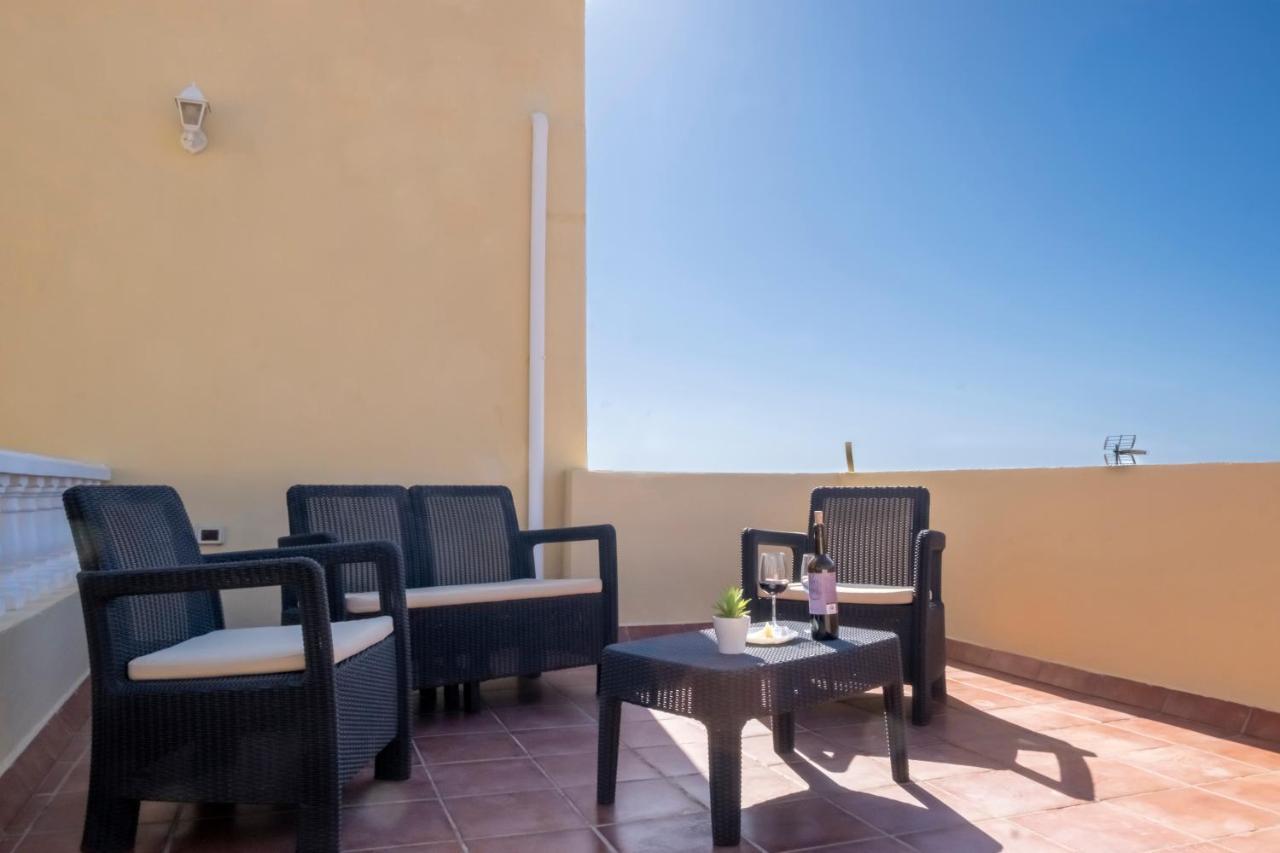 Vistalroque Bed & Breakfast Arona  Bagian luar foto